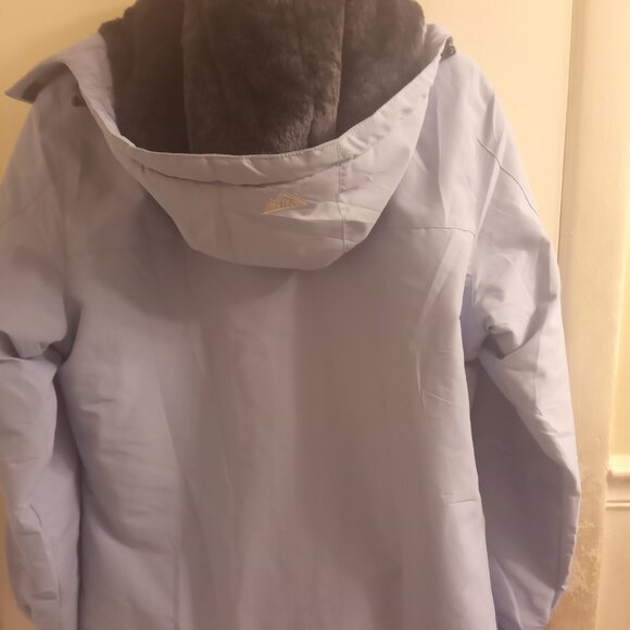 Moerdeng Winter Jacket – Waterproof, Windproof, Warm Snow Coat for Men & Women - Picture 5 of 5